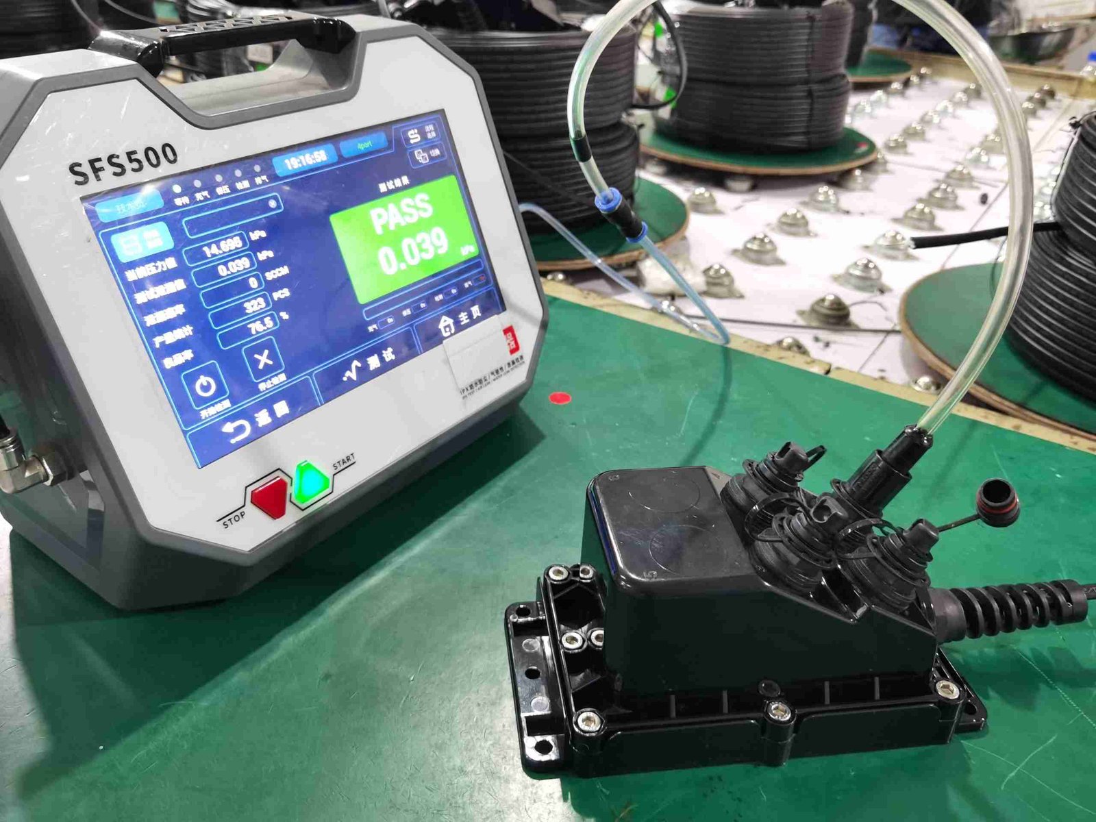 Multiport service terminals