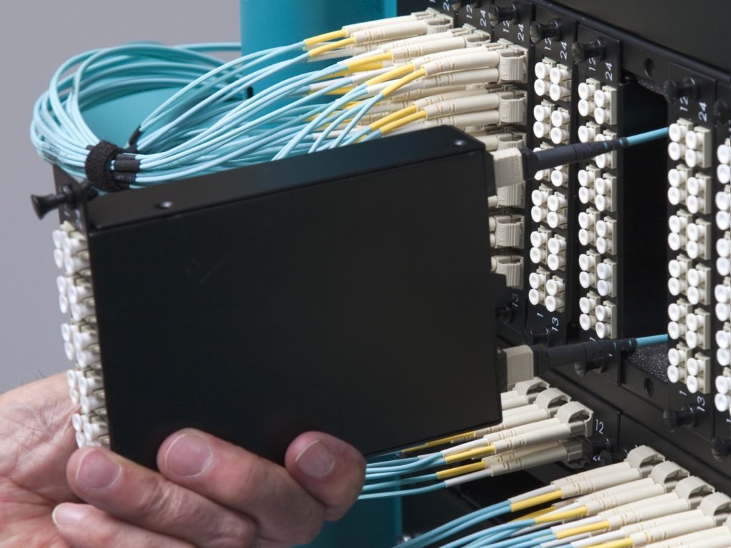 mtp-cassette-data center cabling